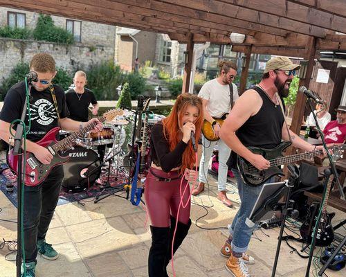 Live photo 2 from gig 2